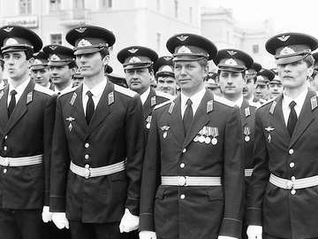 Октябрь 1990 года.