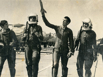 к-н Михайлюк В.М. и выпускники 1983 года.