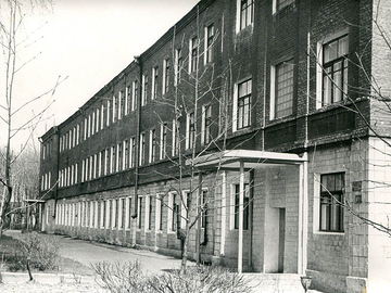 Курсантская казарма.