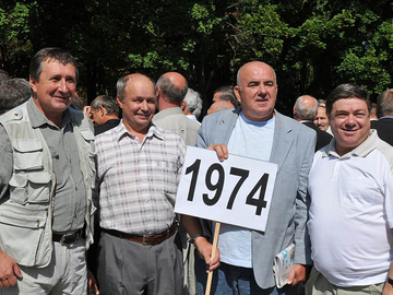 Встреча выпускников 2009 г. Чернигов. А.Кукушкин,О.Денисов, А.Скляренко, А.Язон.