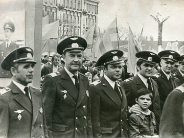 Демонстрация 1 мая 1980 г., Ростов. 2-й слева старший инспектор по кадрам Кленов Г.И.