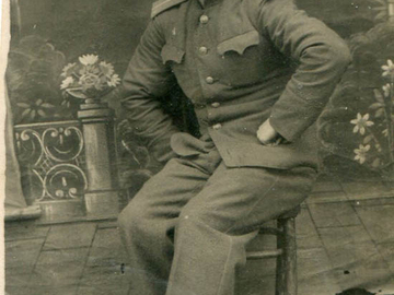 Замполит Данилов Алексей.