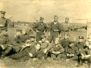 Венгрия, Веспрем, 1948 г.Во время ЛТУ провожу политинформацию в АЭ - Побережный.