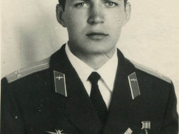 л-т Полозов Владимир Николаевич.