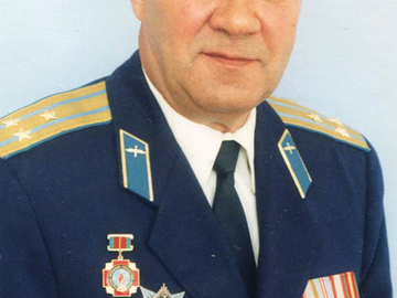 Зам. начальника училища п-к Соболев Владимир Ильич.