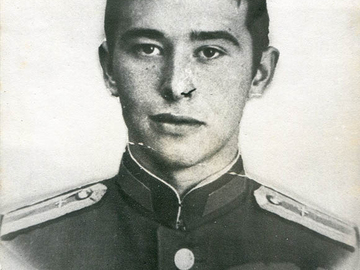 А.Толичев.