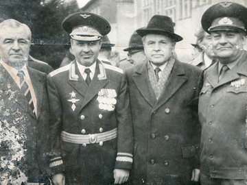 Шевченко В.П., Саушин А.И., Кузьмич А.Н., Белопахов.