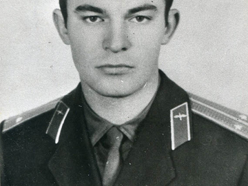 л-т Ю.Романенко.