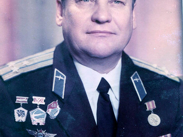 Летчик-снайпер п-к Белопахов Евгений Мванович.