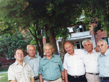 Байнетов Д.Ф., Гордиенко В.Г., Коноплев Б.И..